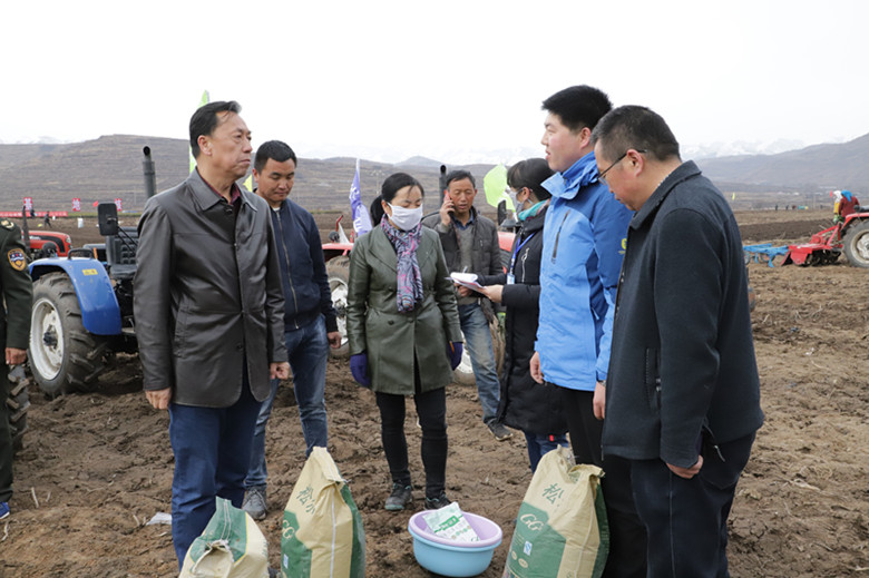 甘肃省中药材标准化种植肥料比武大赛在岷县启动