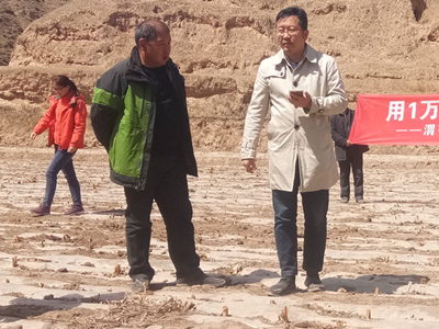 中科院博士科研团队送技下乡助脱贫农科