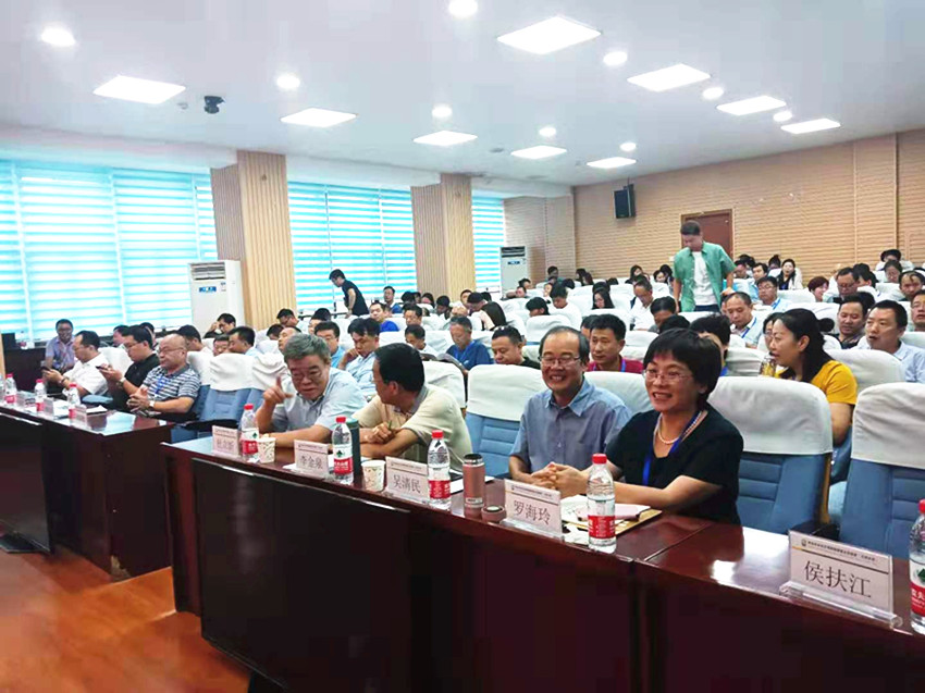 甘肃省羊产业技术战略联盟启动会暨湖羊选育与创新利用研讨会在兰州大学举行