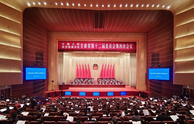 省政协委员李旺泽：加快产业扶贫向产业振兴转变