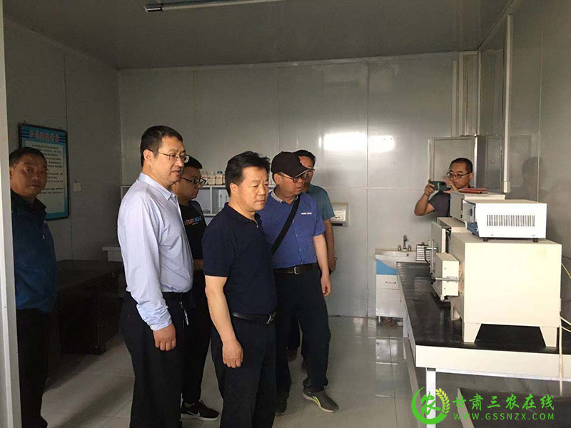 省农检中心党委书记满润一行赴瓜州县检查有机食品认证工作