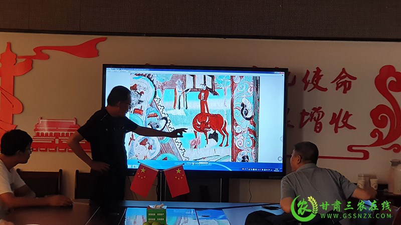省农业农村厅调研组赴敦煌市调研奶业发展情况
