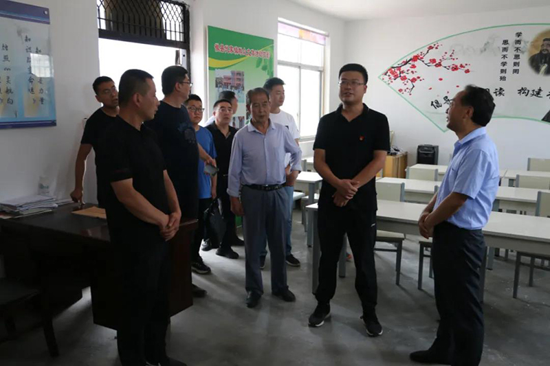 省农业农村厅调研组到伏家镇伏镇村调研指导农村宅基地审批管理等乡村治理工作
