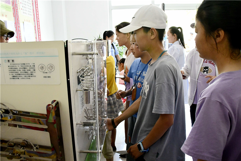 瓜州：社区“小课堂”让孩子过“七彩暑假”