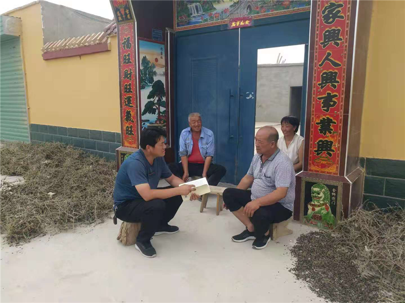 瓜州：“流动课堂”学党史，小板凳上话初心