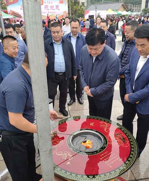 徽县农作物秸秆综合利用试点项目成果亮相“中国农民丰收节”徽县会场