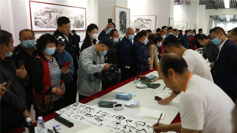 瓜州：文化走向“远方” 旅游更有“诗”意