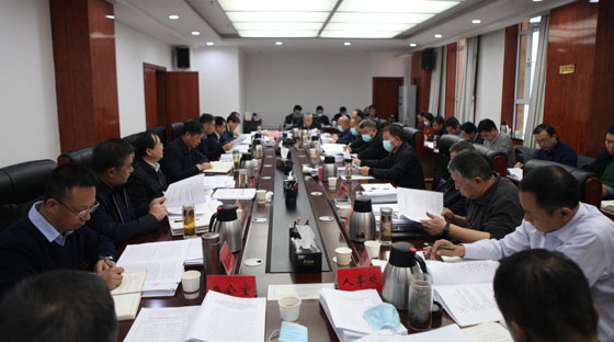 省农业农村厅党组理论学习中心组专题学习研讨党的十九届六中全会精神