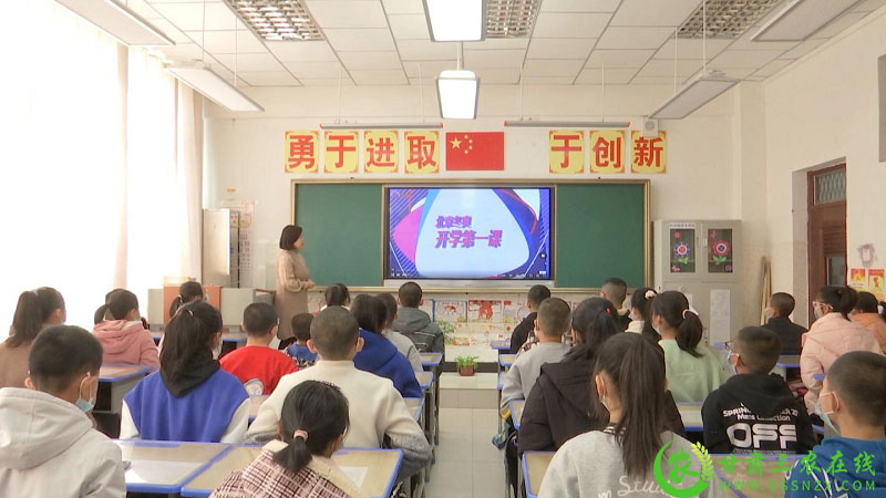 瓜州县“神兽”归位 元气满满