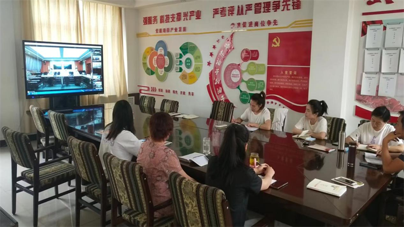 酒泉市农技中心积极组织全市农业专业技术人员参加地膜科学使用回收技术培训班