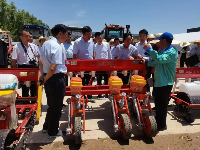 2022年中国农机推广“田间日”培训活动在甘肃庆阳宁县举办