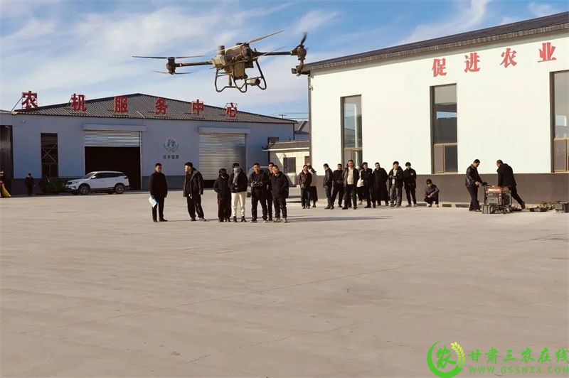 图片2  瓜州县2024年植保无人机操作技术培训班2.jpg