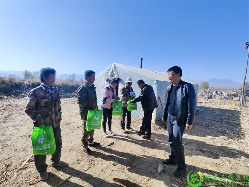 高效服务解难题  暖心护航保安全1.jpg